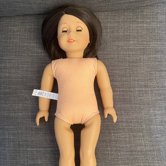 American Girl 2013 18" Doll - Brunette Hair, Brown Eyes - Picture 2 of 8